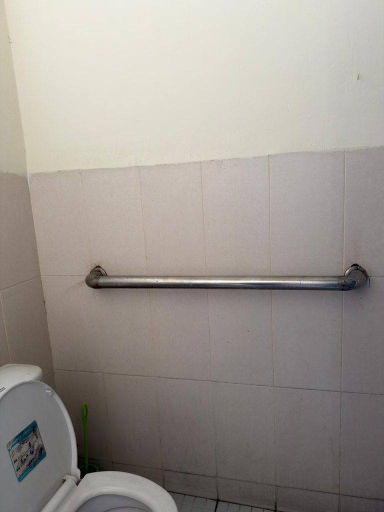 Hand Rail Toilet Penyandang Disabilitas PTTUN Makassar